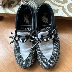 Vans size 4 (boys) vans X nightmare before Christmas | Jack Skellington Slip Ons